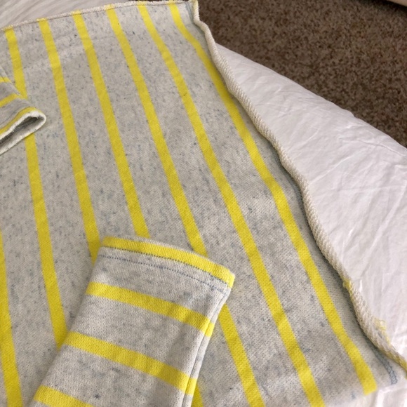 GAP terry crew neck sweatshirt - Picture 3 of 5